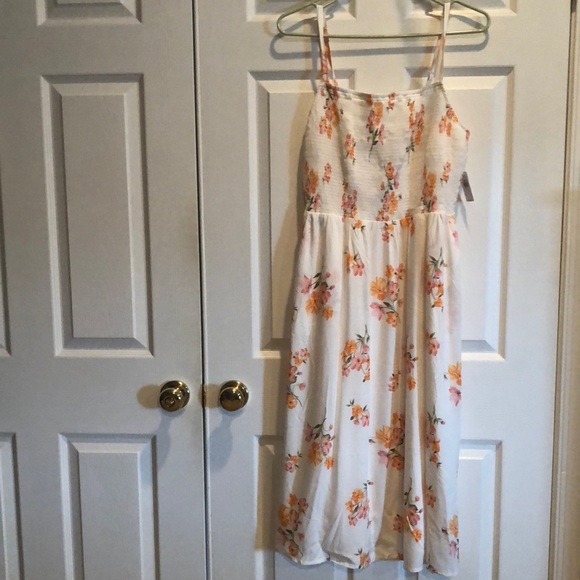 Old Navy Dresses & Skirts - 4 for $15 NWT Old Navy Cami Dress